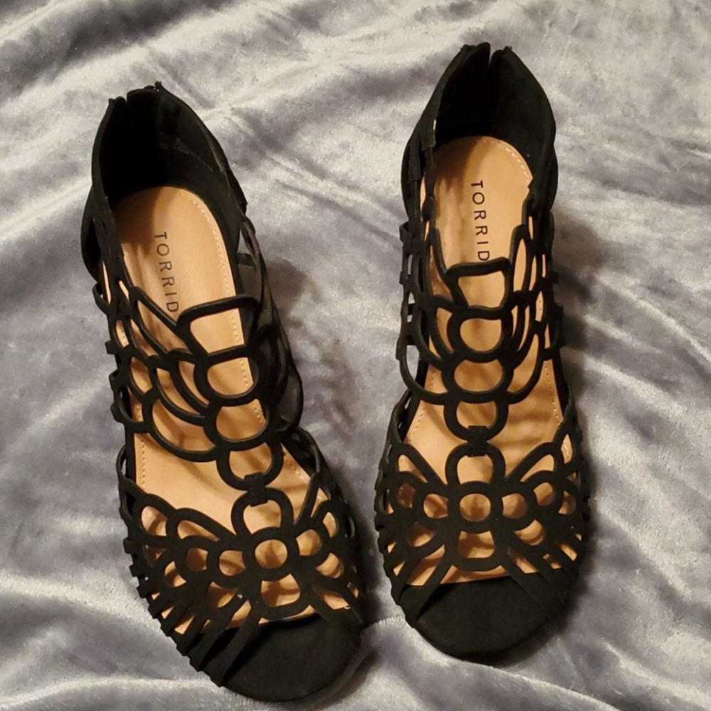 Black Torrid Open Toed Wedges Size 10